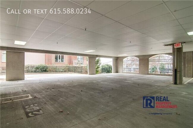 Building Photo - NEW PRICE! Make West End Your New Address ...