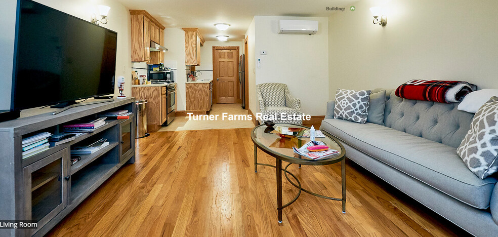 Primary Photo - 16A S Russell St
