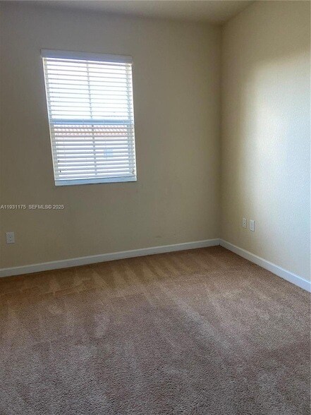 Building Photo - 12446 Emerald Creek Ct