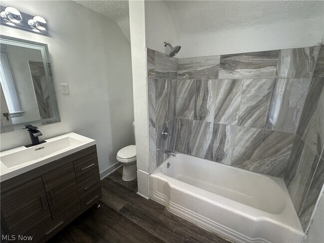 Building Photo - 1268 E 133rd St