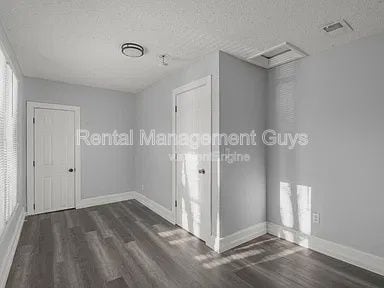 Building Photo - 1912 N 15th Ave