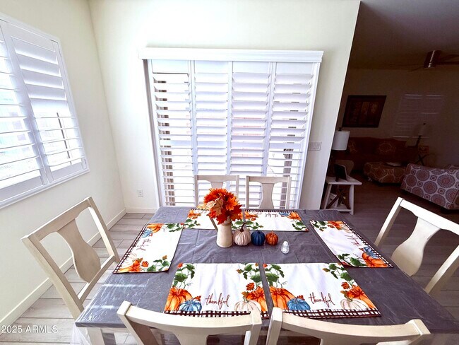 Building Photo - 35377 W Santa Monica Ave