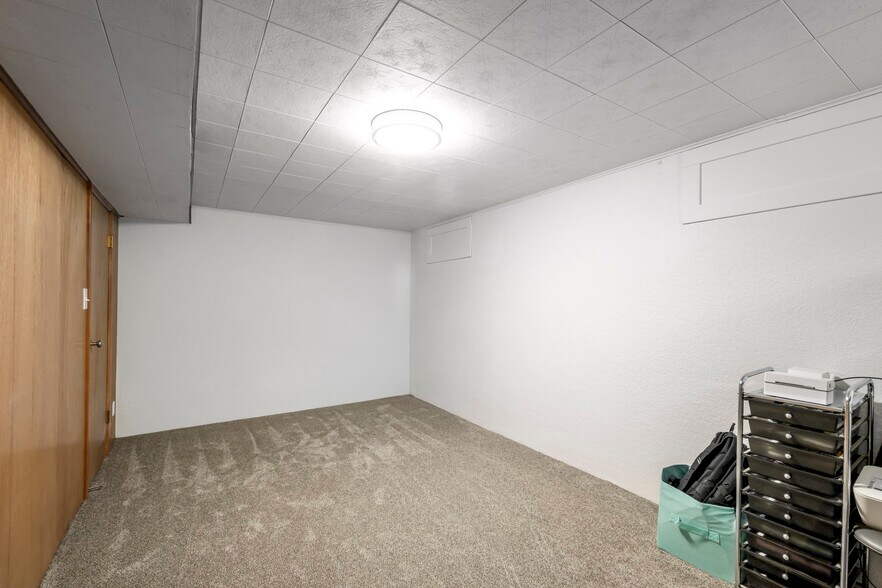 Building Photo - 547 N 650 E