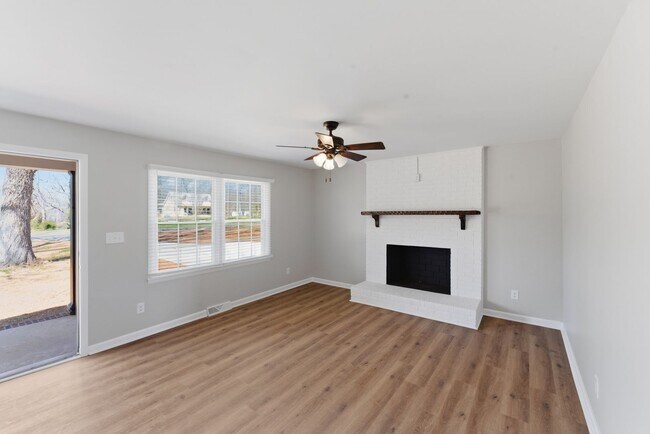 Building Photo - COMING SOON! Space, Comfort & Convenience – 3BR Home Near I-85 & Crowders Mountain