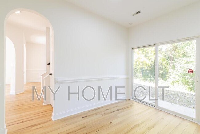 Building Photo - 643 Wilora Landing Rd