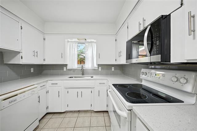 Building Photo - 304 N Bonham Dr