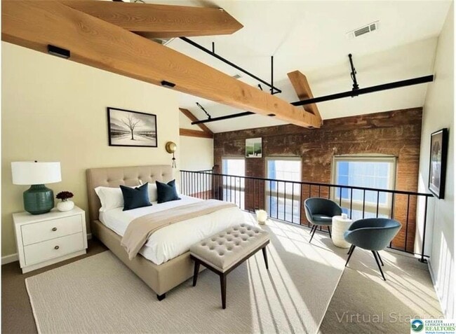 Building Photo - 101 W Race St