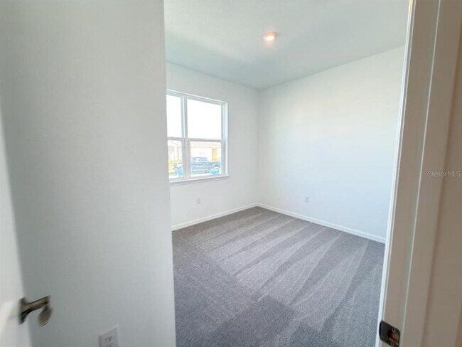 Building Photo - 1327 Normandy Dr