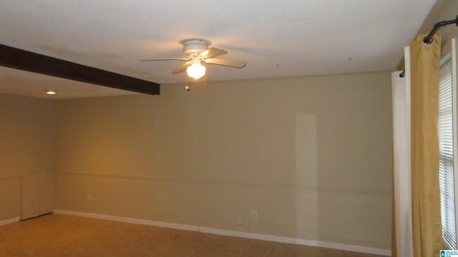 Building Photo - 3937 Montclair Rd