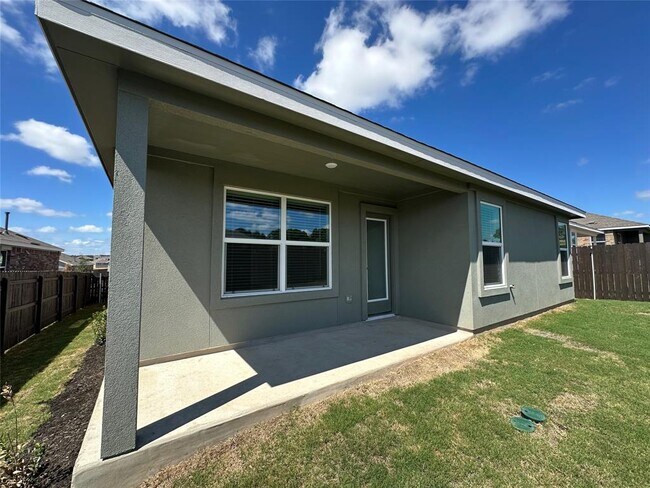 Building Photo - 2513 Four Waters Lp