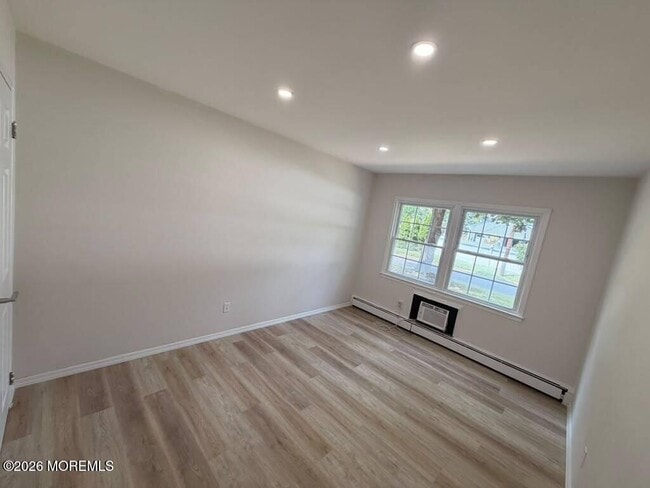 Building Photo - 48 Stonehurst Blvd
