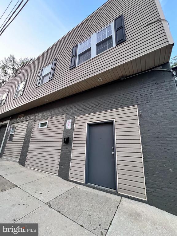 Building Photo - 9 E 26th St