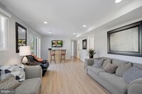 Building Photo - 8418 Stonewall Dr