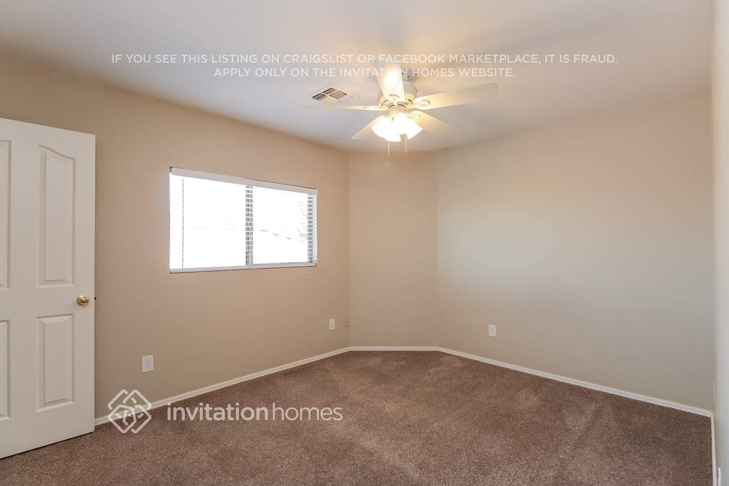 Building Photo - 1043 S Firehole Dr