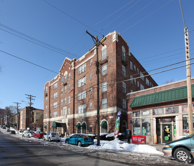 Building Photo - Alps Apartments