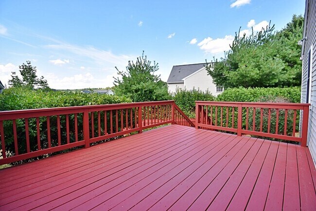 Building Photo - 19 Ptarmigan Dr
