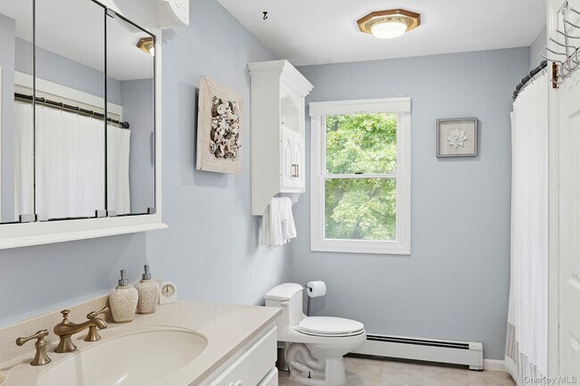 Building Photo - 48 Fanning Ave