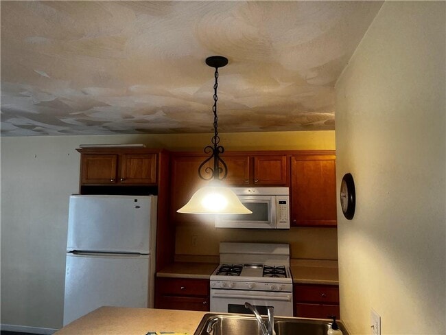 Building Photo - 107 Rocky Brook Way