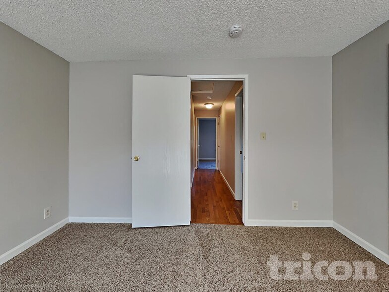 Building Photo - 3420 Alpland Ln