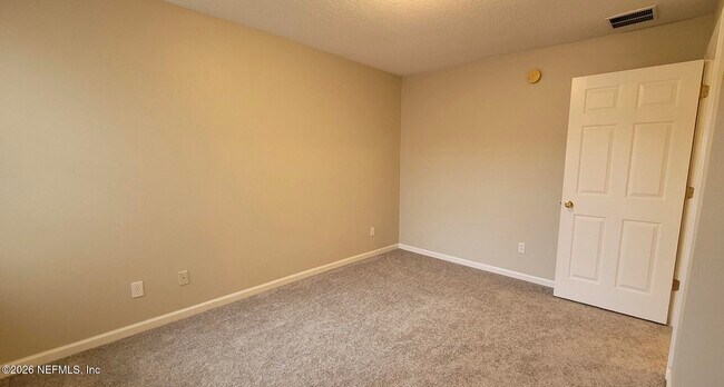 Building Photo - 505 Scrub Jay Dr