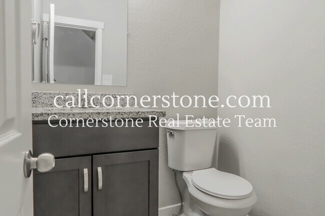 Building Photo - 4877 Bluestem Dr