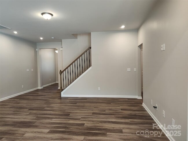 Building Photo - 8114 Overmeadow Ln