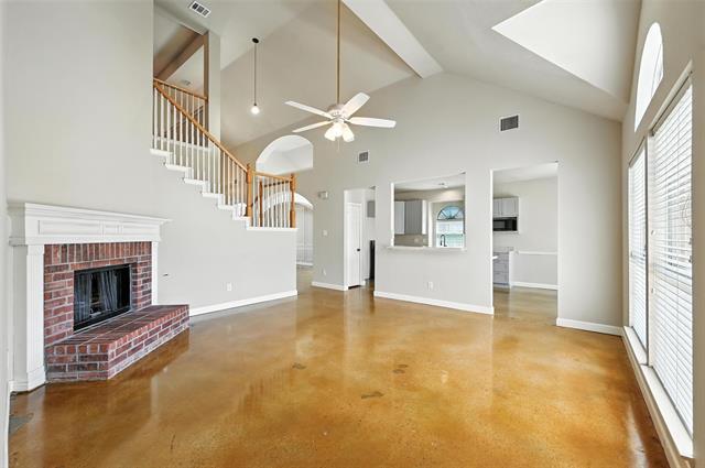 Building Photo - 5376 Lake Chelen Dr