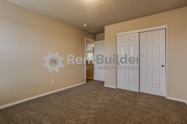 Building Photo - LEASE PENDING – PLEASE APPLY AT YOUR OWN D...