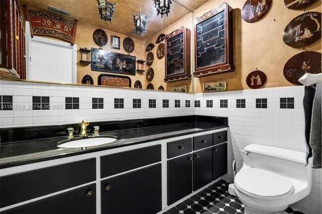 Building Photo - 7210 W Troon Cir