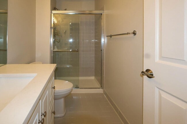 Building Photo - 39194 Brookfield Dr
