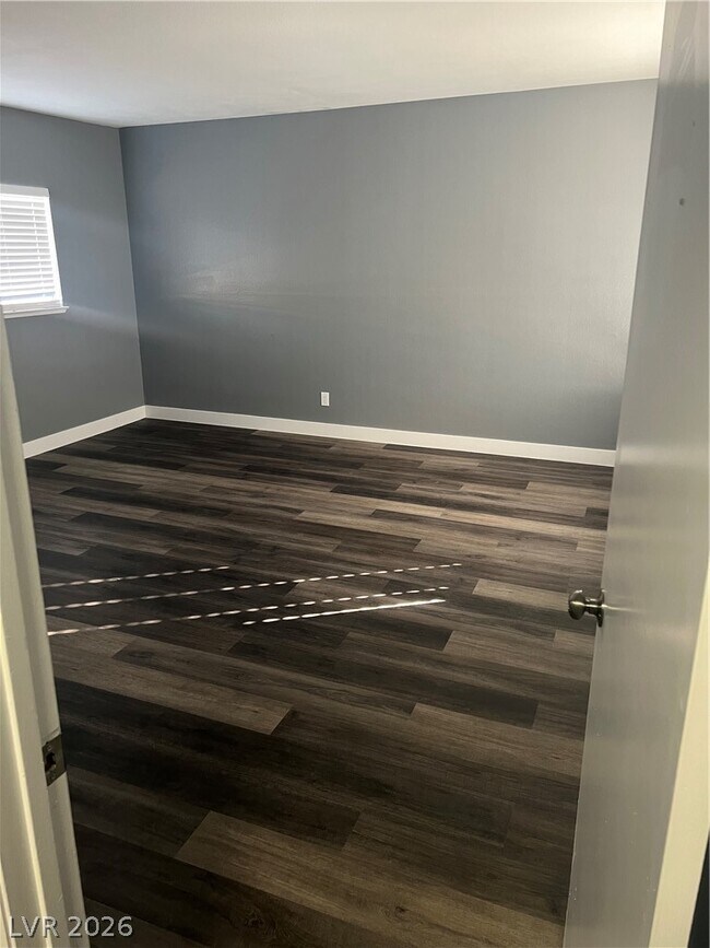 Building Photo - 3344 Medina Ct