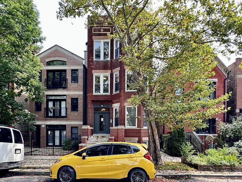 Building Photo - 841 N Mozart St