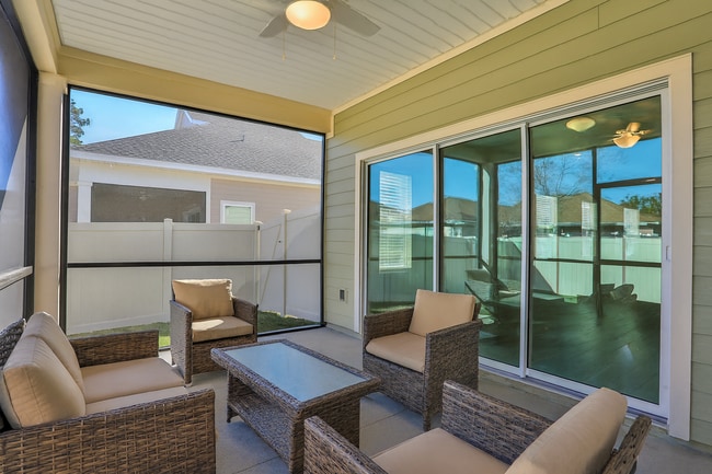 Building Photo - 2203 Sequoia Ct