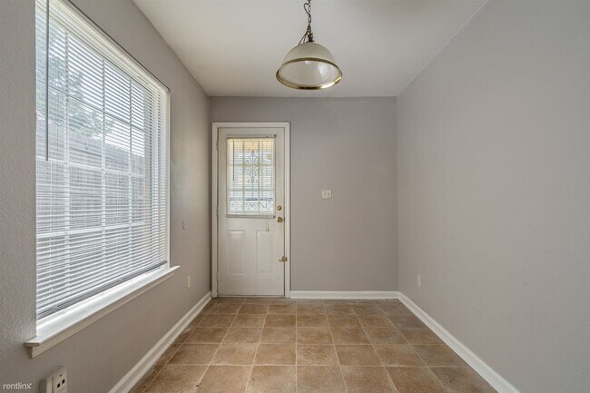 Building Photo - 3 br, 2.5 bath House - 7981 Marsha Woods D...