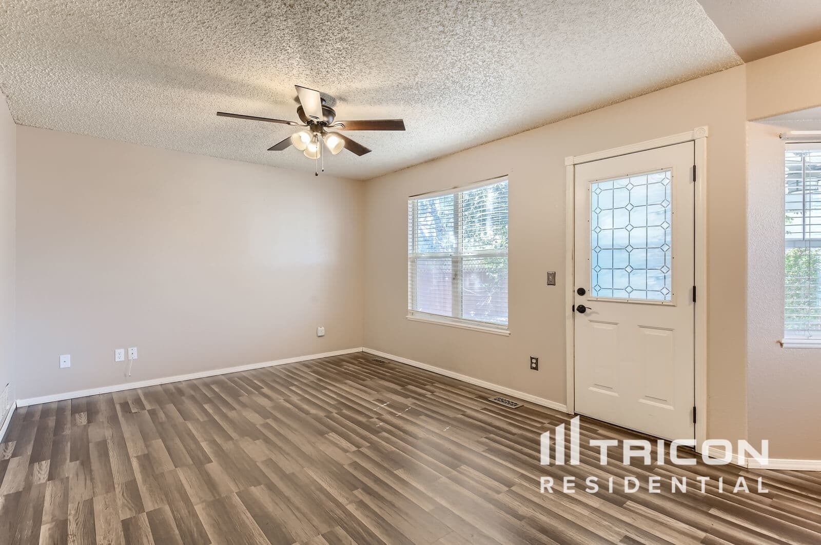 Building Photo - 862 Marshall Dr