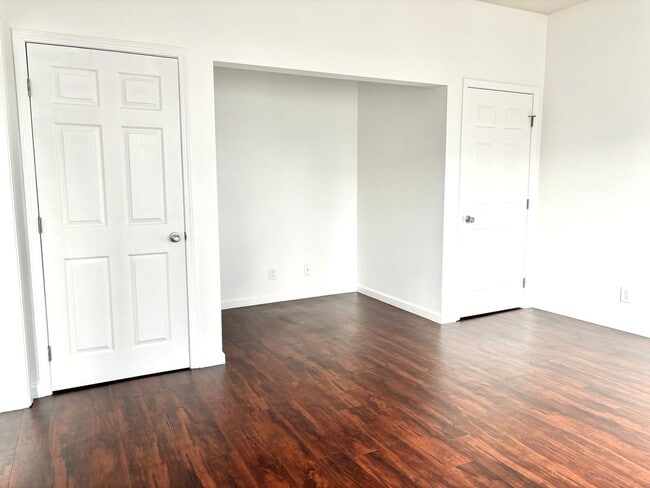 Building Photo - Rent Now at 12ths st