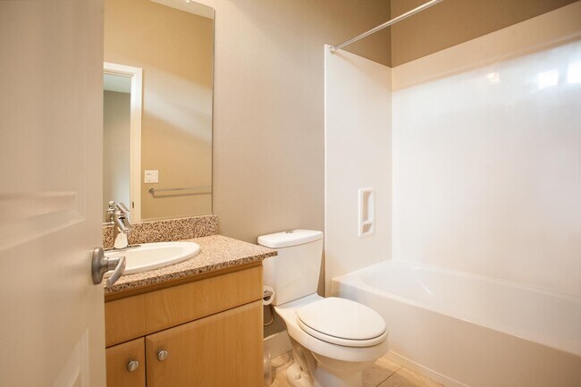 Building Photo - PALO ALTO SCHOOL DISTRICT- Tri-Level Execu...