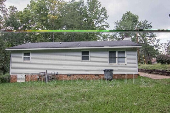 Building Photo - 107 Vesta Dr