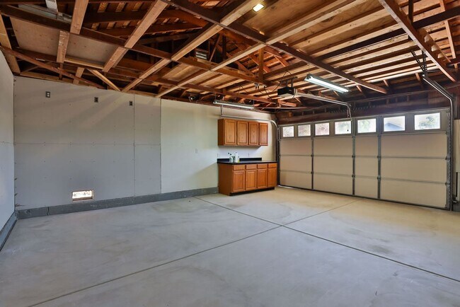 Building Photo - 3128 Courser Ave