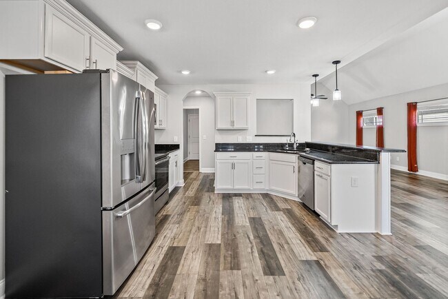 Building Photo - 1796 Rains Rd