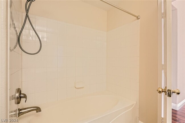 Building Photo - 2152 Quartz Cliff St