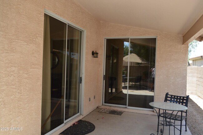 Building Photo - 1199 W Jeanine Dr