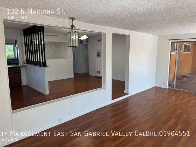 Building Photo - 132 N Mardina St