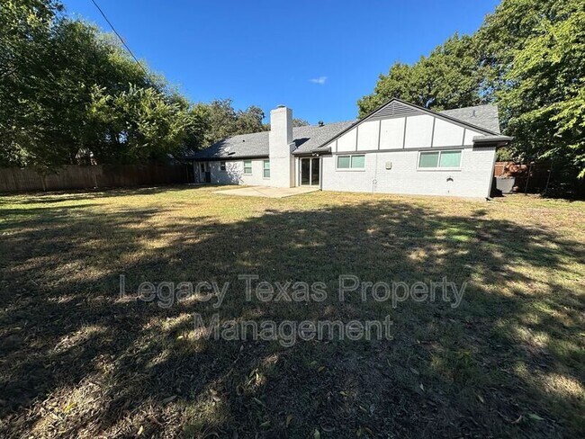 Building Photo - 3613 Wedghill Way