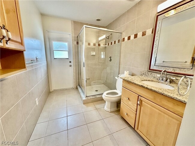 Building Photo - 6840 Cadet Ave