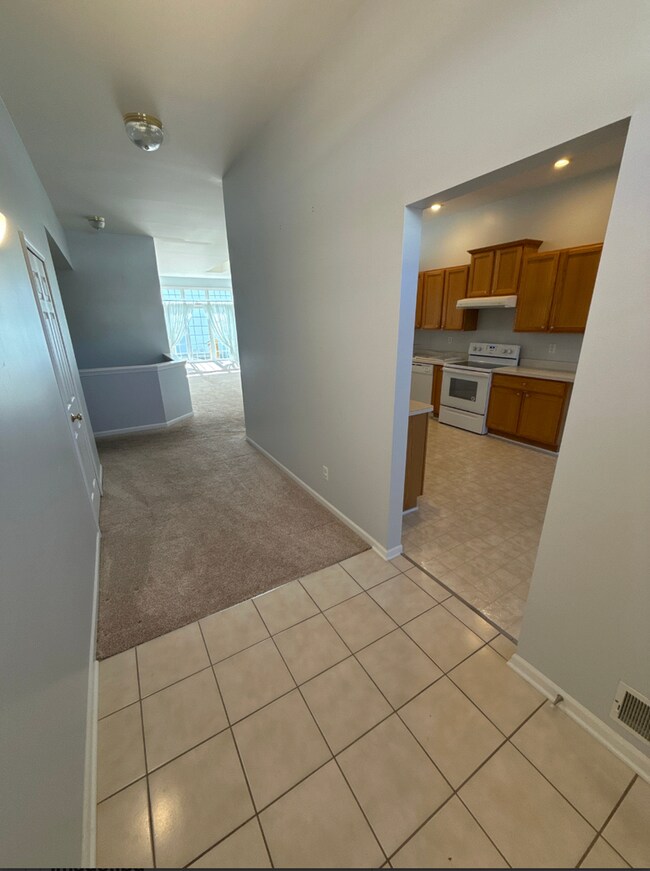 Building Photo - 2973 Salem Dr