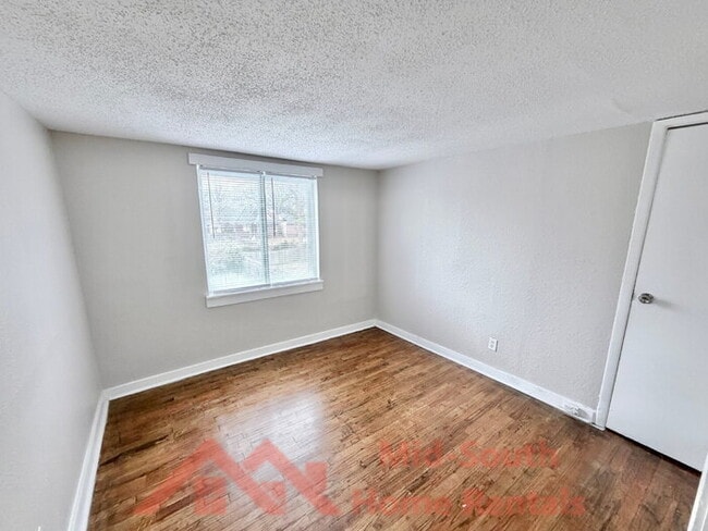 Building Photo - 1707 Glenview Ave