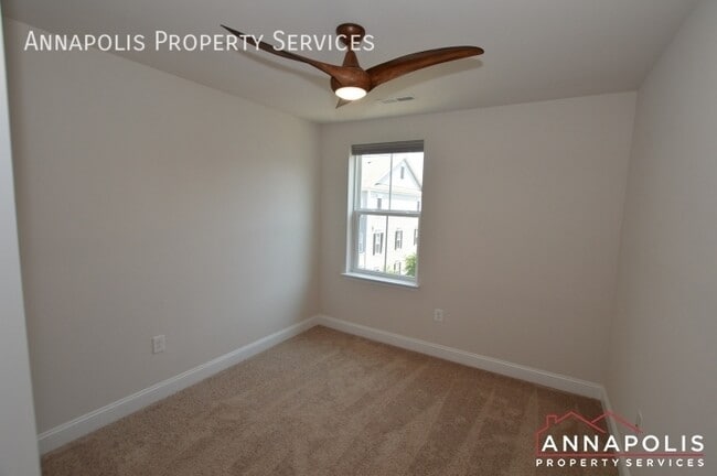 Building Photo - 114 Waterline Ct