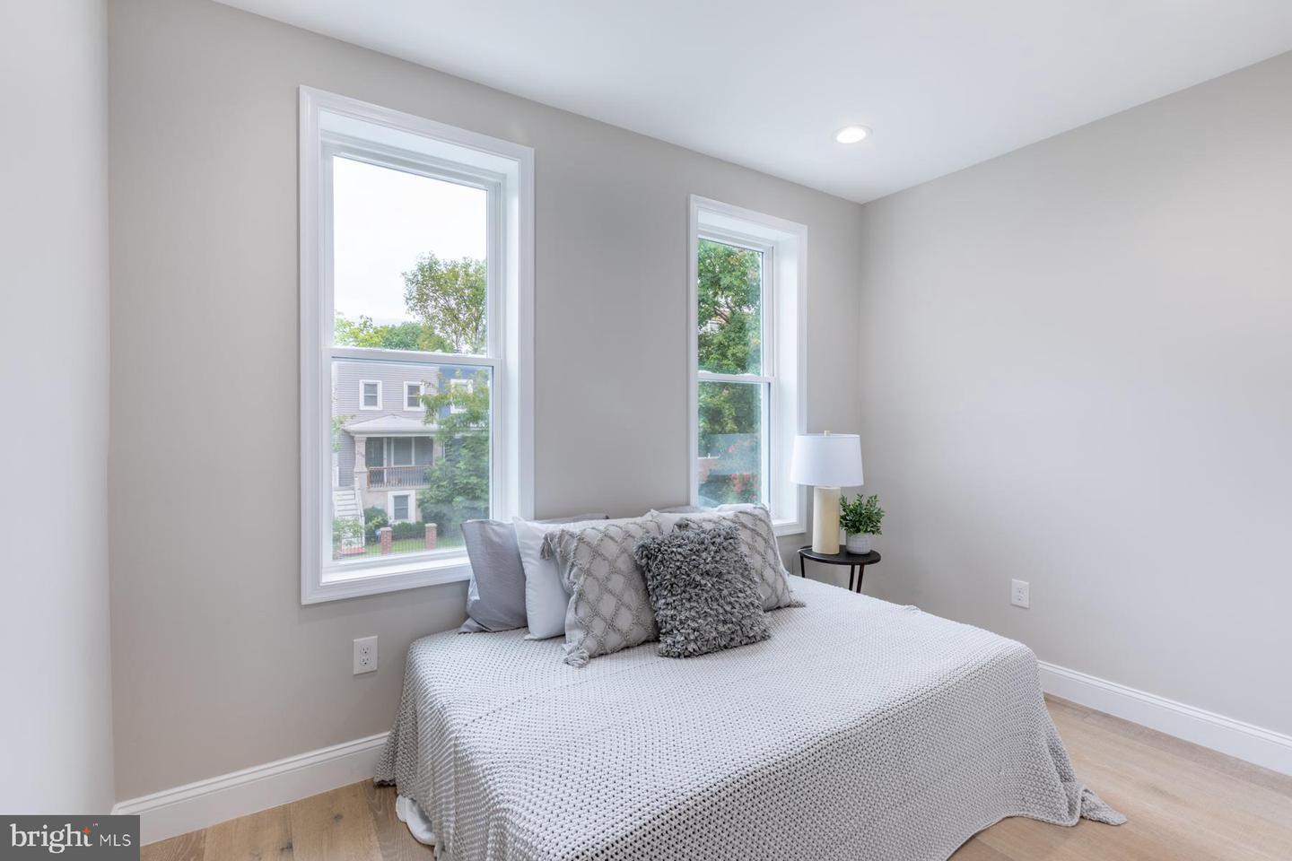 Guest Bedroom - 239 14th Place, NE