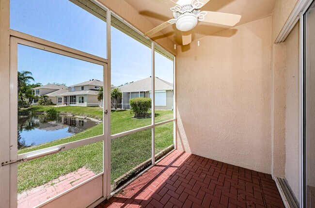 Building Photo - 2624 Tottenham Dr